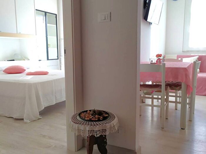 Appartamento bilocale in affitto in Via Liguria, Spotorno