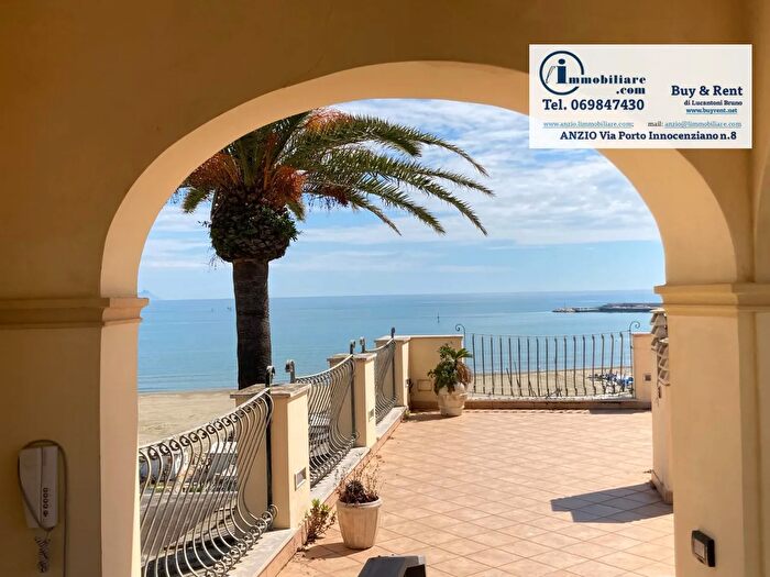 Appartamento trilocale in vendita in Via Antonio Gramsci, Anzio