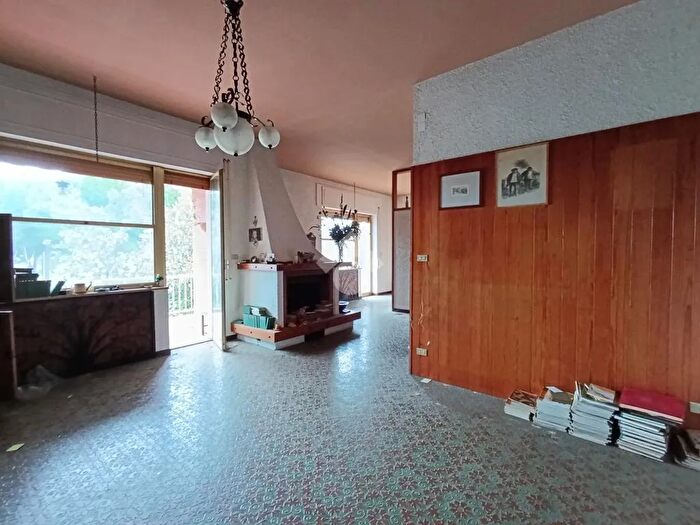 Appartamento con 5 locali in vendita in Via Sp, Pineto