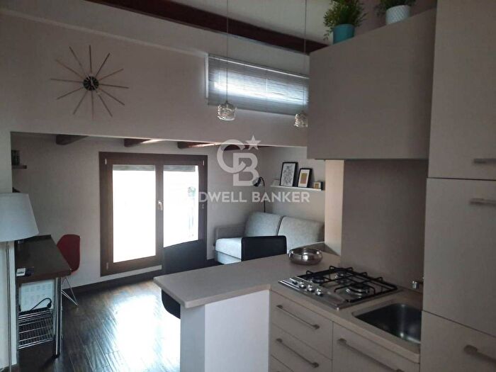 Appartamento monolocale in affitto in Via Di Pietra, Pantheon, Roma