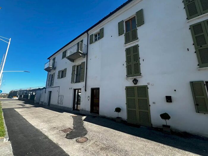 Appartamento trilocale in vendita in Via Savigliano, Saluzzo