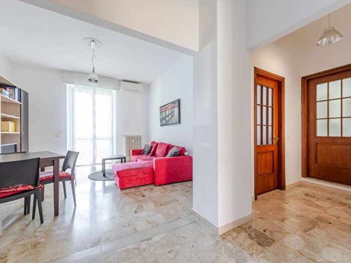 Appartamento trilocale in affitto in Via Fryderyk Chopin, Vigentino Fatima, Milano