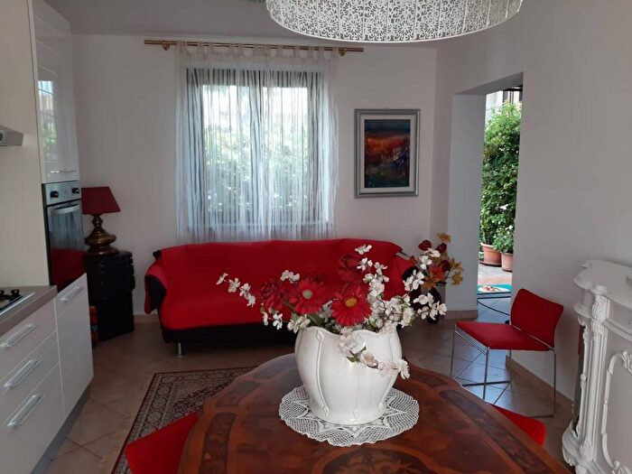 Appartamento trilocale in affitto in Via Bettolino, Crenna Bettolino, Gallarate