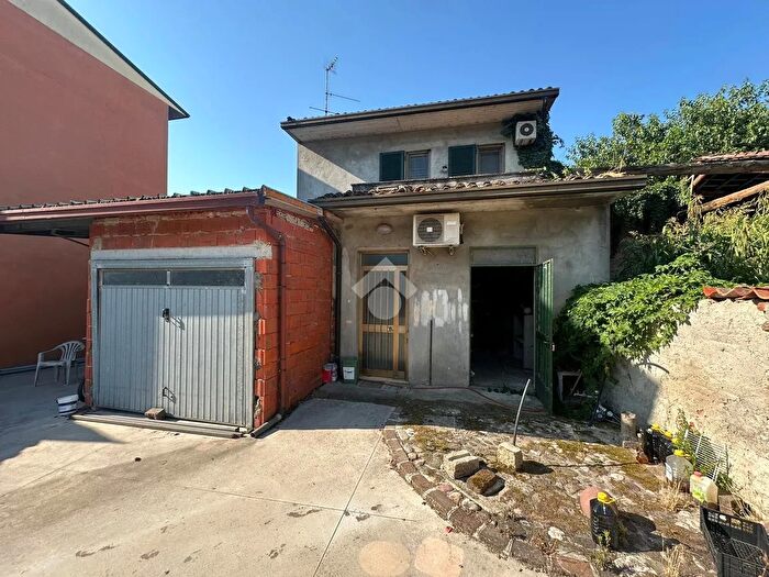 Casa trilocale in vendita in Via Tito Speri, Pralboino