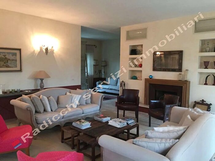 Casa con 5 locali in affitto in Via Ammiraglio Morin a, Forte Dei Marmi