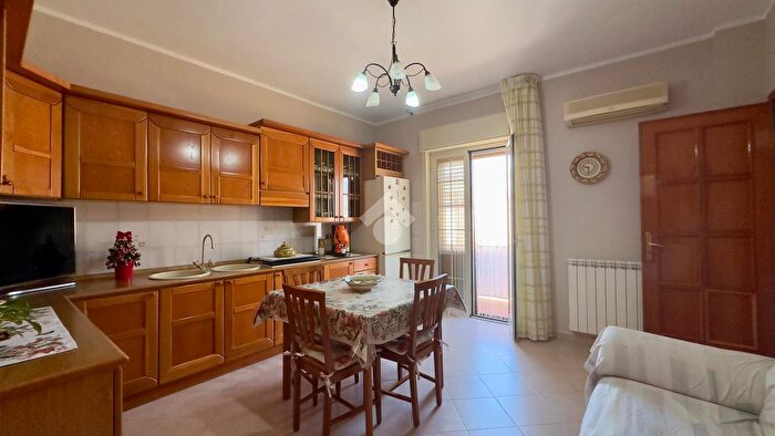 Appartamento con 5 locali in vendita in Via Tenente Ignazio Bonura, Partinico