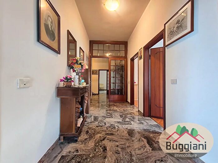 Appartamento con 7 locali in vendita in San Miniato