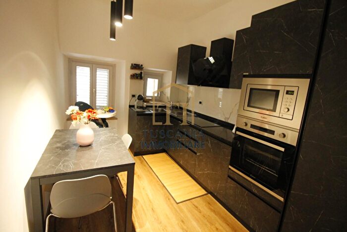 Appartamento quadrilocale in vendita in Colle Di Val DElsa