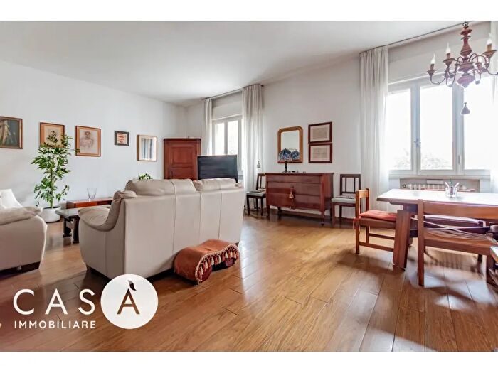 Appartamento con 6 locali in vendita in Via Quattordici, Cesena