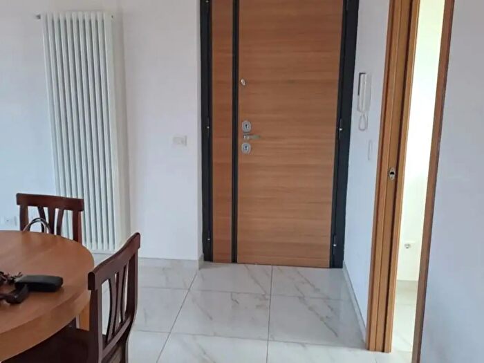 Appartamento quadrilocale in affitto in Via Alessandro Piola Caselli, Roma