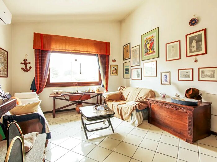 Appartamento trilocale in vendita in Via Carlo Goldoni, Iglesias