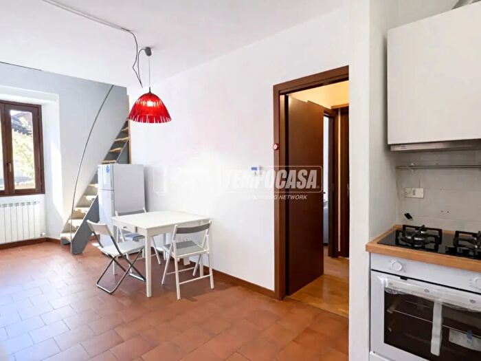 Appartamento trilocale in vendita in Via San Rocco, Calco