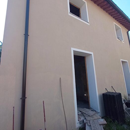 Casa con 5 locali in vendita in Ponsacco