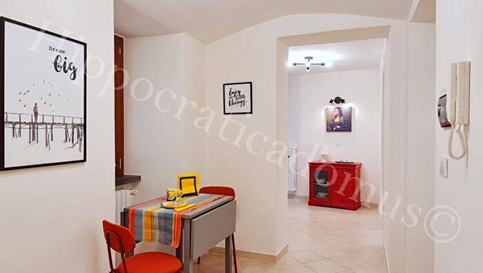 Appartamento bilocale in affitto in Via SantAlferio, Centro Storico Teatro Verdi, Salerno