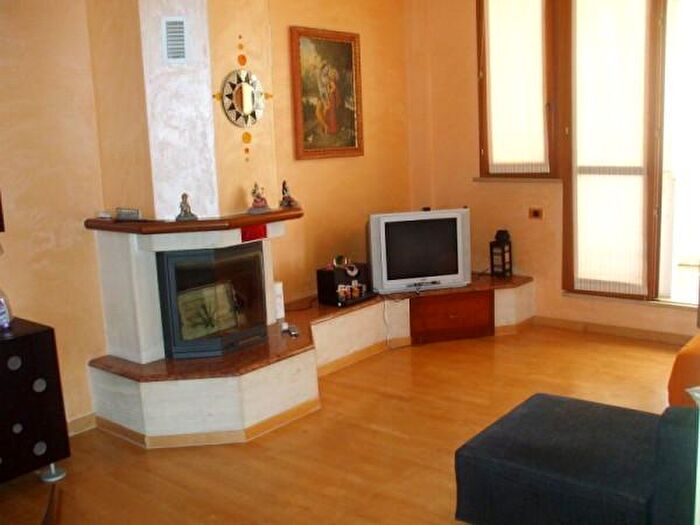 Appartamento con 5 locali in vendita in Via Giovanni Falcone, Monsano