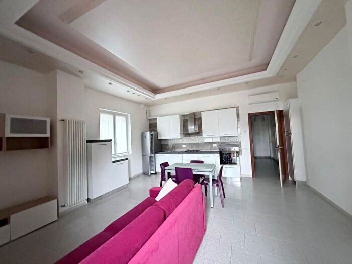 Appartamento bilocale in affitto in Via Don Giovan Battista Radice, Saronno