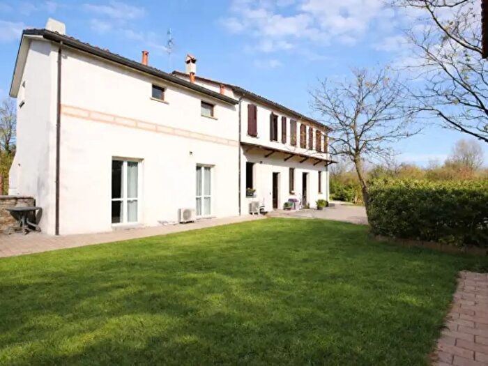 Casa con 6 locali in vendita in Via Fosso delle Oche, Ravenna