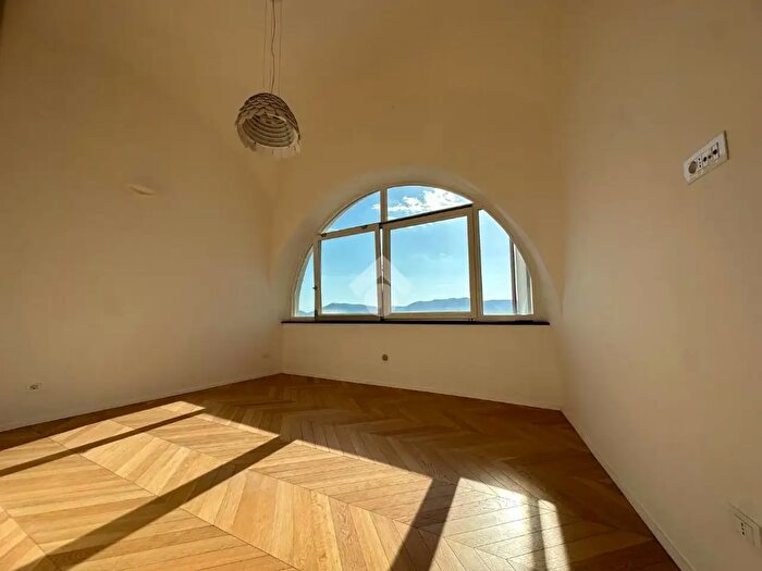 Appartamento quadrilocale in vendita in Via Amerigo Vespucci, La Spezia