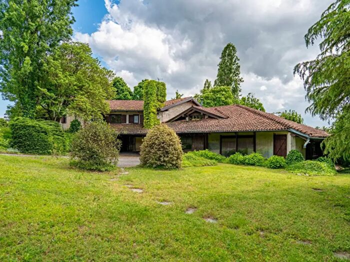 Casa con 11 locali in vendita in Strada Valle Pasano, Chieri
