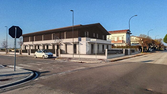 Casa quadrilocale in vendita in Via Morini, Ravenna