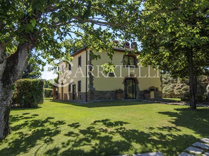 Casa con 6 locali in vendita in Strada Comunale della Nave dell'Inferno, Terranuova Bracciolini