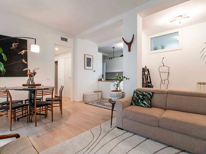 Appartamento trilocale in affitto in Via Luigi Ortelli, SantAgostino, Como