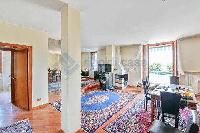 Appartamento quadrilocale in vendita in Seregno