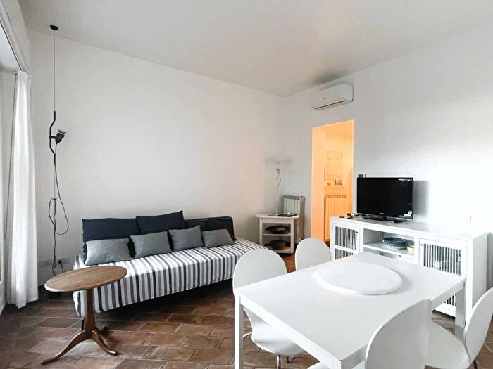 Appartamento trilocale in affitto in Via delle Magnolie, San Felice del Benaco