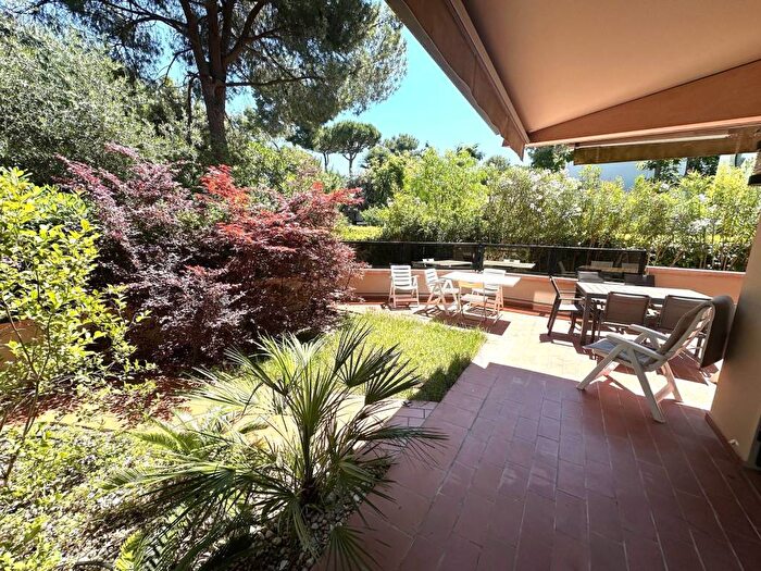 Appartamento trilocale in affitto in Viale Rino Molari, Centro, Riccione