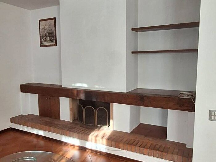 Appartamento con 6 locali in affitto in Via Niccolò Tommaseo, Sesto Città, Sesto Fiorentino