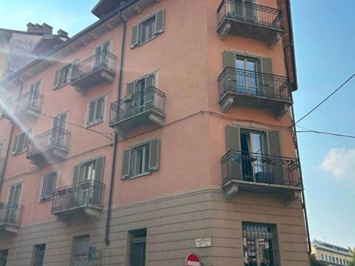 Appartamento trilocale in affitto in Via Giuseppe Francesco Medail, San Donato, Torino