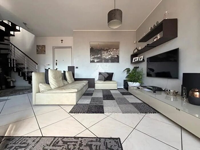 Appartamento trilocale in vendita in Via Falcone E Borsellino, Pessano Con Bornago