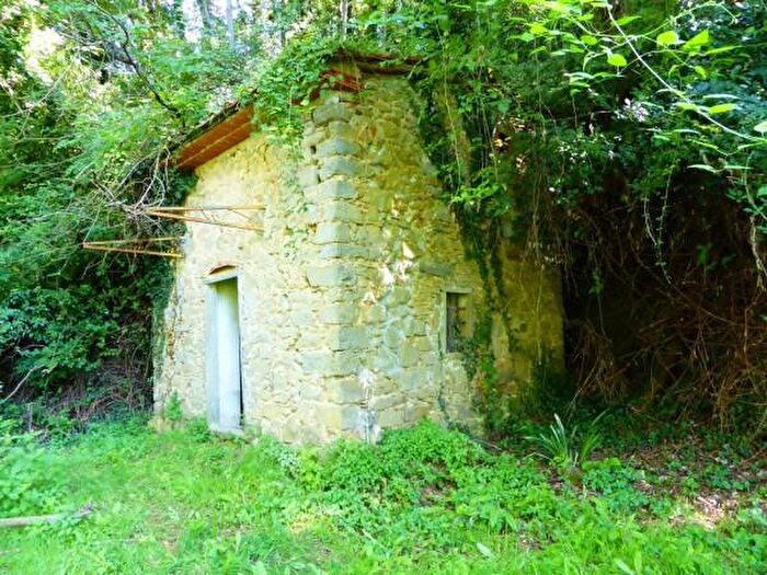 Casa bilocale in vendita in Via di Sorana, Pescia