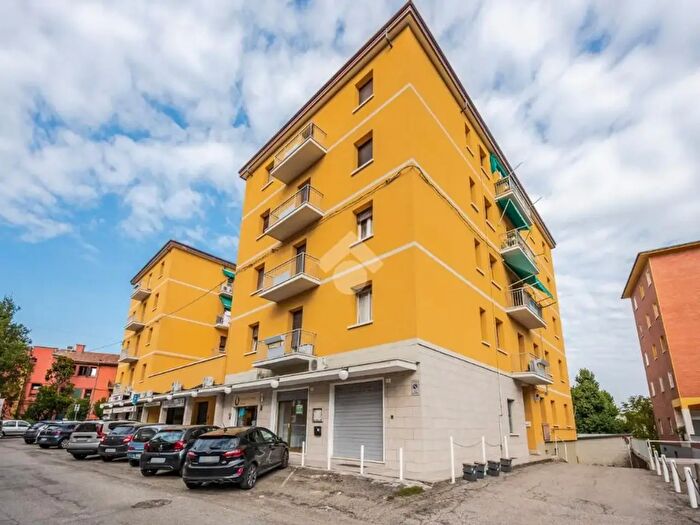 Appartamento quadrilocale in vendita in Via Roma, Zola Predosa
