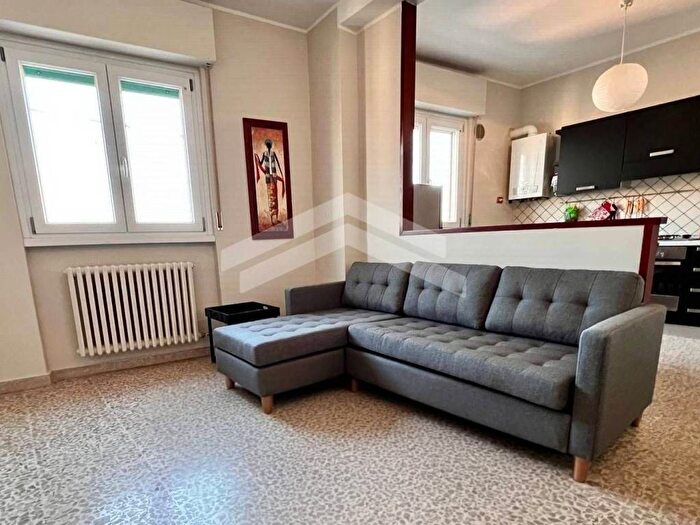 Appartamento bilocale in affitto in Via Facchinetti, Semicentro, Campobasso