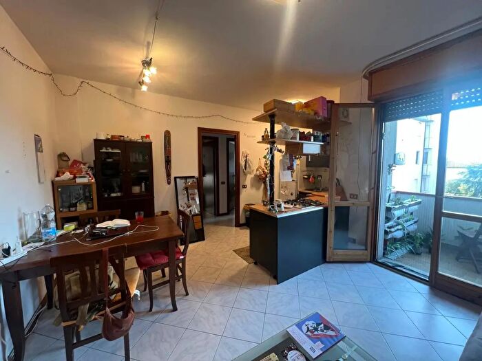Appartamento trilocale in affitto in Via Paolo VI, Pisa