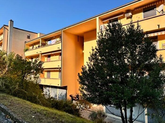 Appartamento quadrilocale in vendita in Via Stazione, Alto Reno Terme