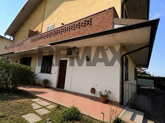 Appartamento quadrilocale in vendita in Cura Carpignano