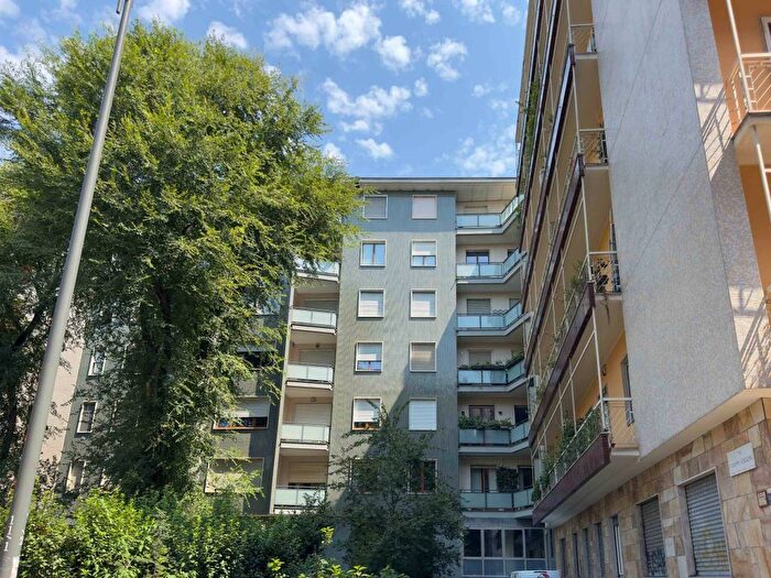 Appartamento bilocale in affitto in Via Giuseppe Vigoni, Quadronno Crocetta, Milano