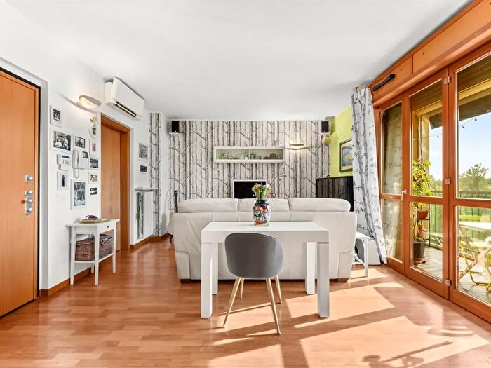 Appartamento trilocale in vendita in Via Jan Palach, Milano
