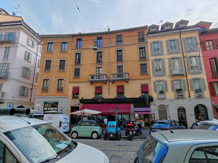 Appartamento bilocale in affitto in Via Mercato, Brera, Milano