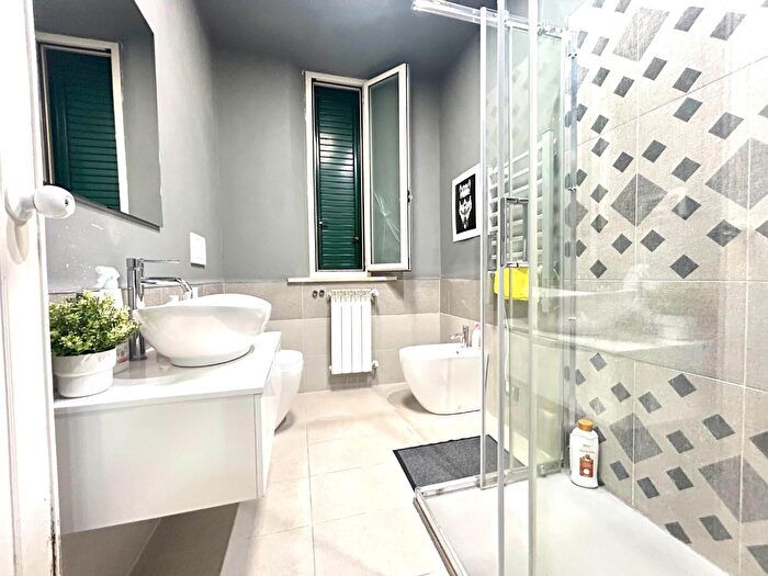 Appartamento con 5 locali in vendita in Ponsacco