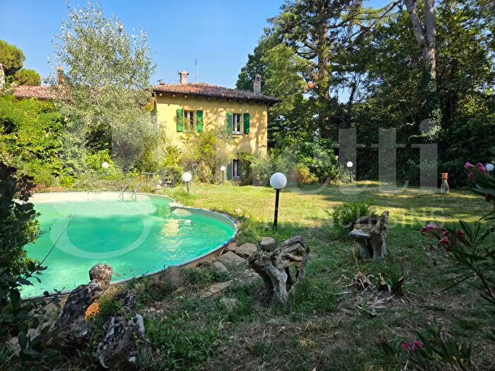 Casa con 5 locali in vendita in Via Rupe, Sasso Marconi