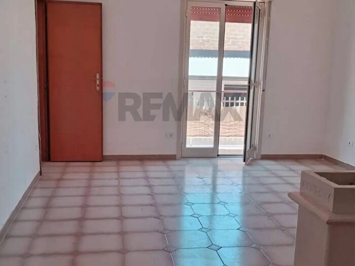 Appartamento con 5 locali in affitto in Via Lombardia, Favara