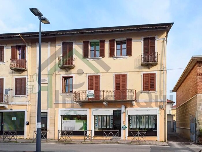 Appartamento quadrilocale in vendita in Via Robassomero, Cirie