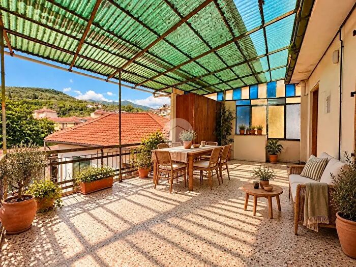 Casa con 5 locali in vendita in Via P Merano, Borgomaro