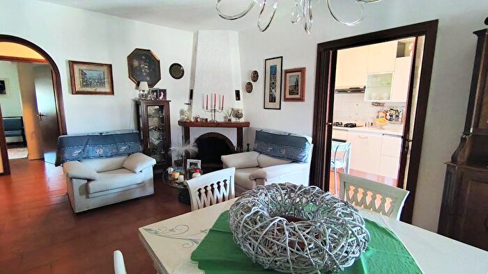 Appartamento quadrilocale in vendita in Fornacette Pi, Calcinaia