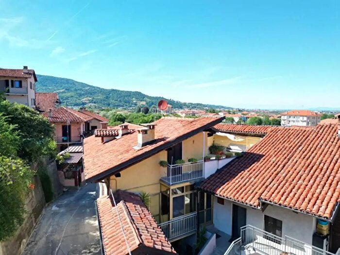 Appartamento trilocale in vendita in Via Siccardi, Costigliole Saluzzo