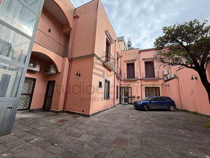 Appartamento trilocale in affitto in Corso Campano, Centro Storico, Giugliano in Campania