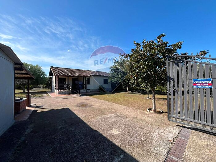 Casa trilocale in vendita in Via Sisto, Aprilia